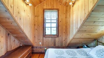 House (1 Bedroom) | Interior