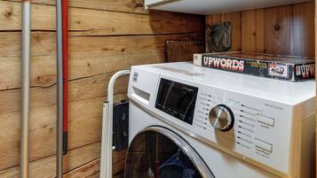 House (1 Bedroom) | Interior