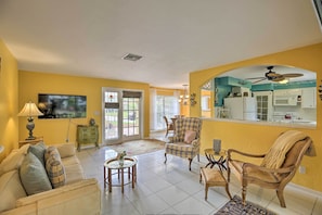 House (2 Bedrooms) | Interior - Cape Coral Home w/ Yard < 1 Mi to Dtwn! (Cape Coral)