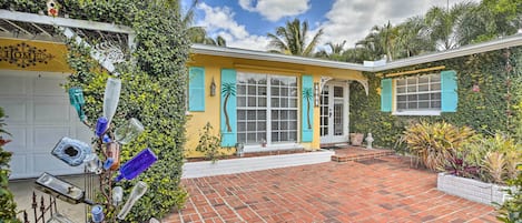 Rumah (2 Bedrooms) | Bagian depan properti