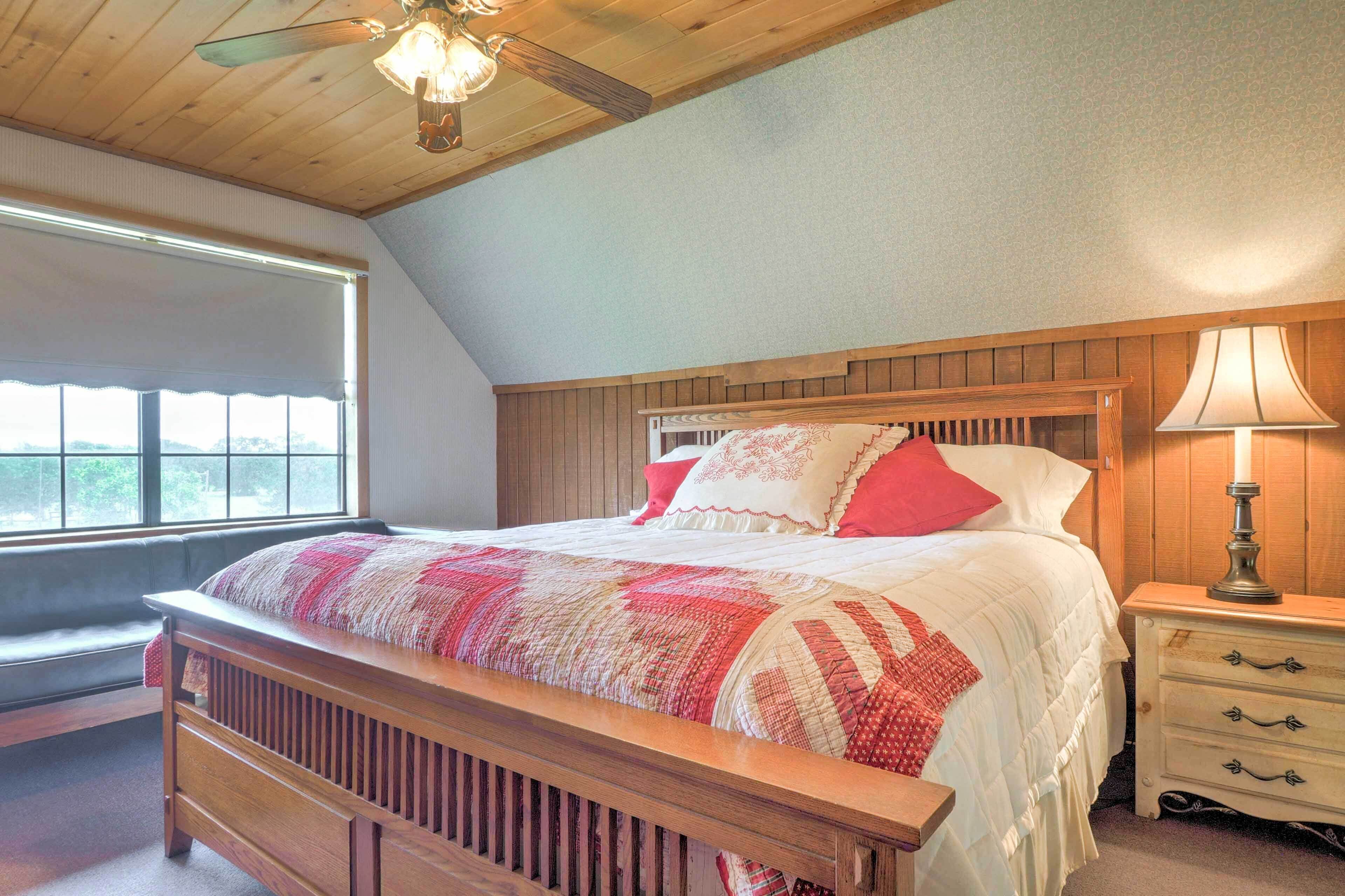House (2 Bedrooms) | Interior