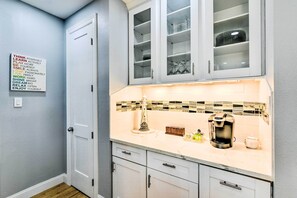 House (4 Bedrooms) | Interior - < 1 Mi to Coast: Jamaica Beach Home w/ Pool Access (Galveston)