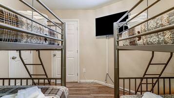 House (Multiple Bedrooms) | Interior