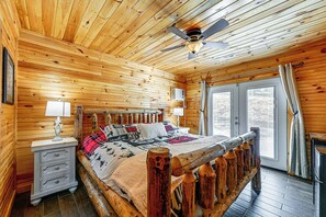 House (Multiple Bedrooms) | Interior - ~ 1 Mi to Dollywood: Home w/ Hot Tub & Grill (Pigeon Forge)