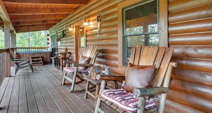 The Dreamer's Nest Sevierville Cabin w/ Hot Tub!