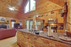 House (2 Bedrooms) | Interior - Inviting Sevierville Cabin w/ Deck & Hot Tub! (Sevierville)