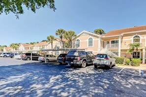 Apartment (2 Bedrooms) | Interior - Bonita Springs Condo w/ Pool, Near Beaches! (Bonita Springs)
