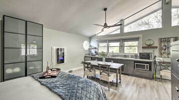 Apartment (0 Bedroom) | Interior