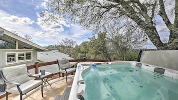 Apartment (0 Bedroom) | Interior