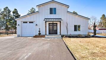 House (2 Bedrooms) | Front of property