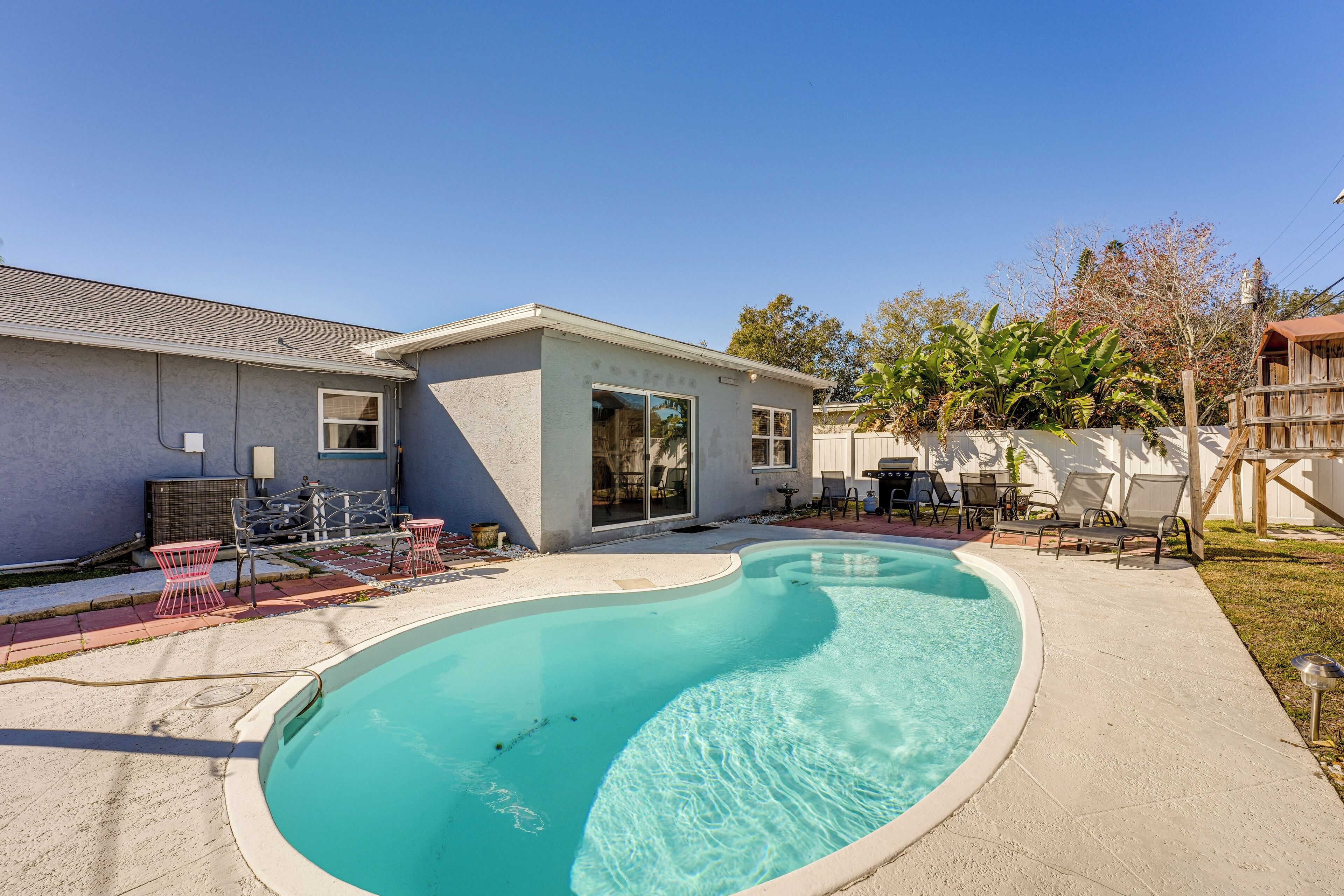 House (3 Bedrooms) | Front of property