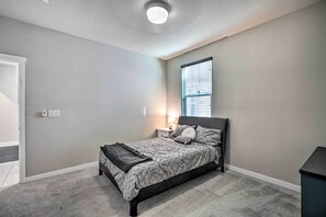 Apartment (2 Bedrooms) | Interior - Pet-friendly Elk Grove Retreat w/ Balcony! (Elk Grove)