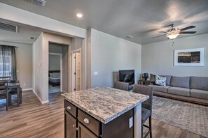 Apartment (2 Bedrooms) | Interior - Pet-friendly Elk Grove Retreat w/ Balcony! (Elk Grove)