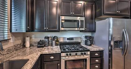 Pet-friendly Elk Grove Retreat w/ Balcony!