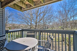 Interior - Inviting Branson Condo w/ Resort Amenities! (Branson)