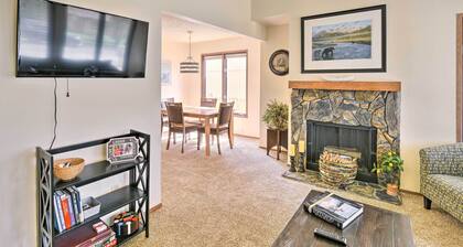 Modern Anchorage Townhome: 8 Mi to Downtown!