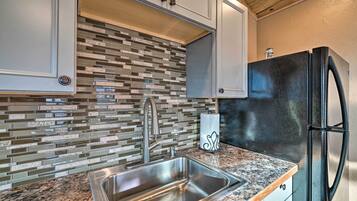 House (1 Bedroom) | Interior