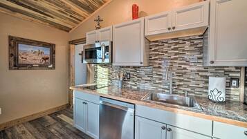 House (1 Bedroom) | Interior