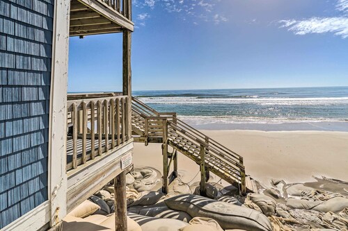 North Topsail Oceanfront Condo w/ Balcony!