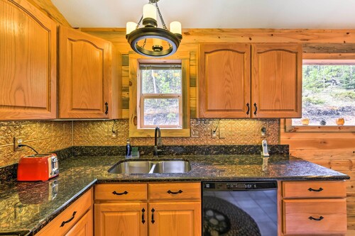 'bobcat Trail Cabin' on 3 Acres in Como!