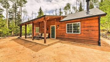 House (2 Bedrooms) | Front of property