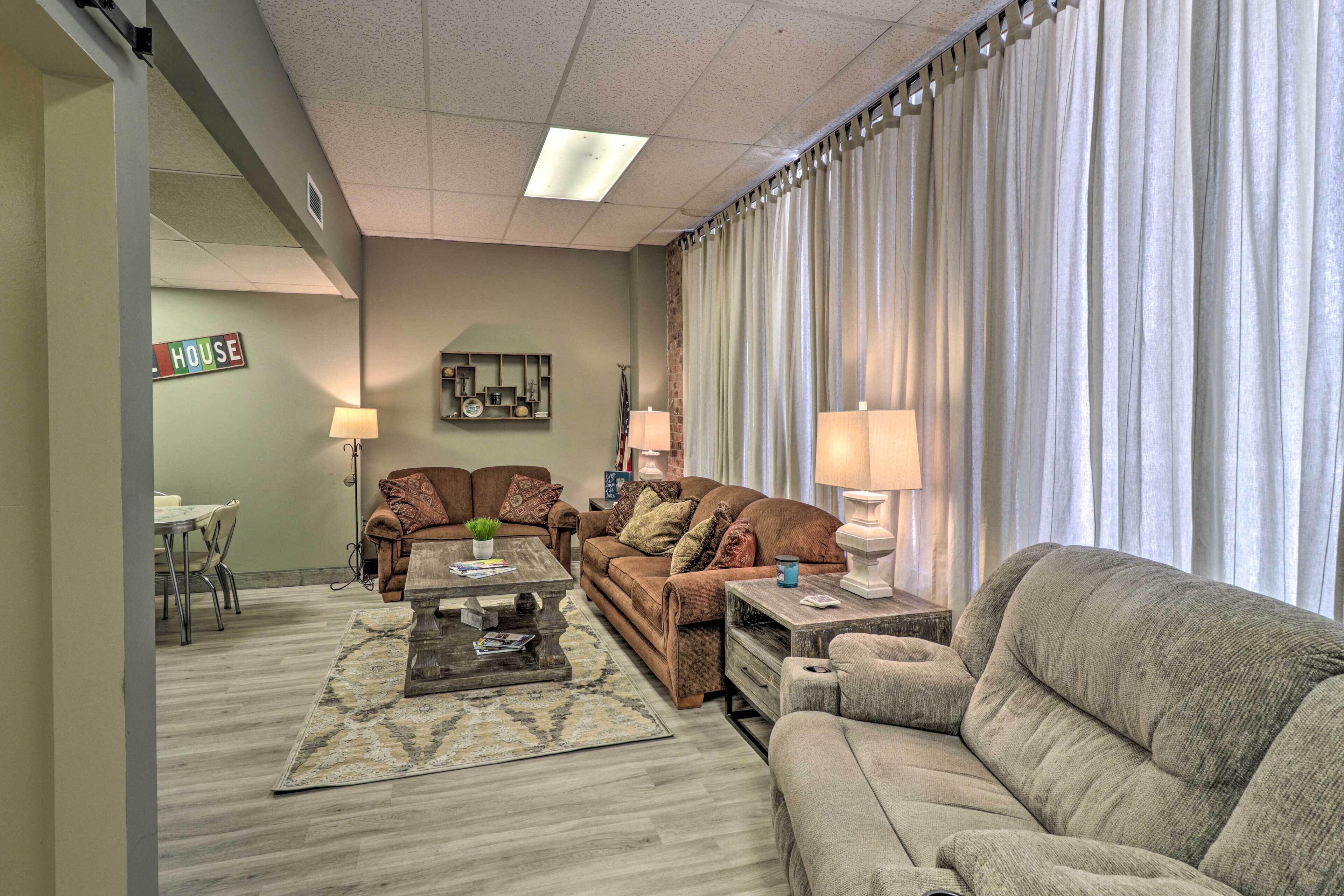 Greers Ferry Condo w/ Easy Access to the Lake!