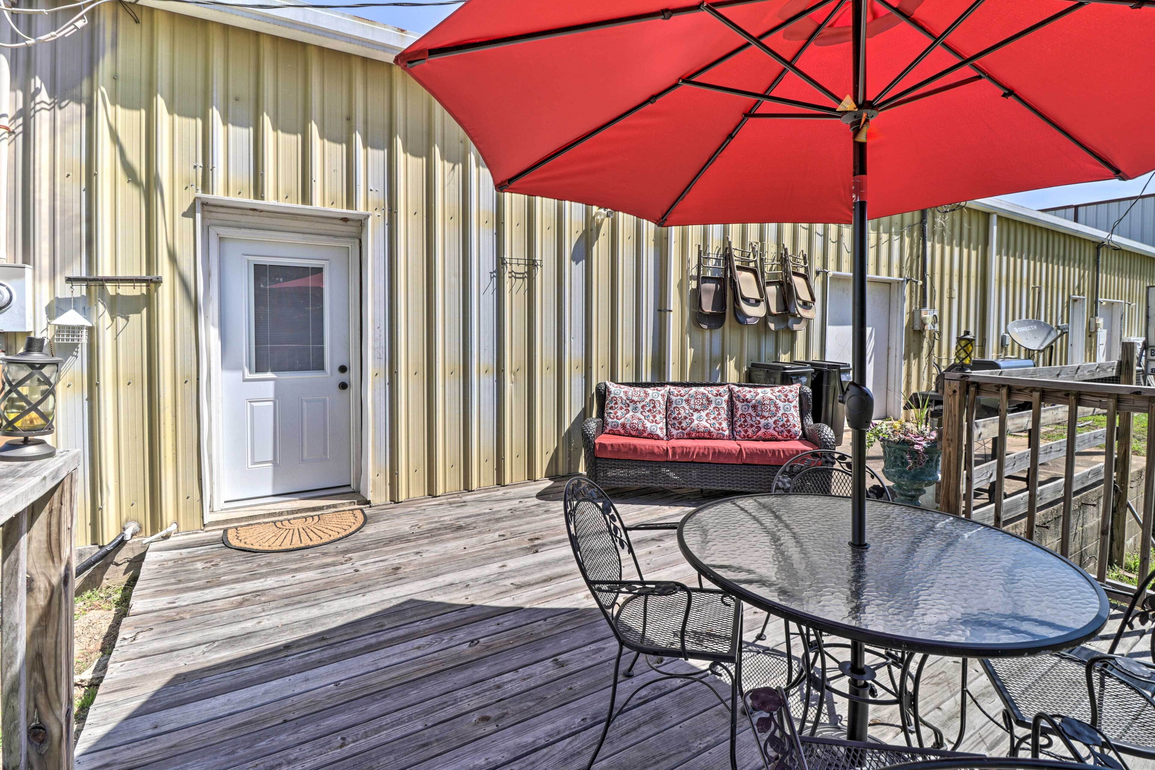 Greers Ferry Condo w/ Easy Access to the Lake!