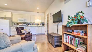 Apartment (1 Bedroom) | Interior