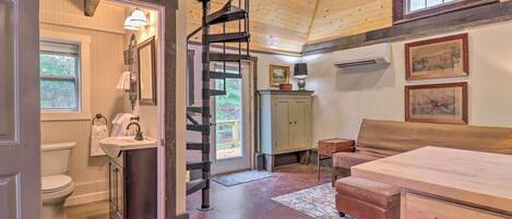 Apartment (0 Bedroom) | Interior