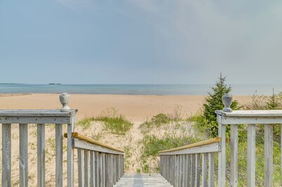 Chic Townhome on Lake Huron w/ Private Beach!