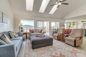 Nhà (3 Bedrooms) | Nội thất