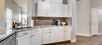 Airy Georgetown Home w/ Fire Pit!