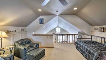 4 bedrooms, laptop workspace, iron/ironing board, free cots/infant beds