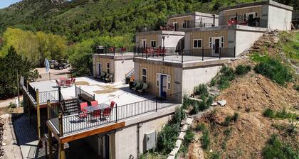 Lovely Lava Hot Springs Studio, Walk to Pools