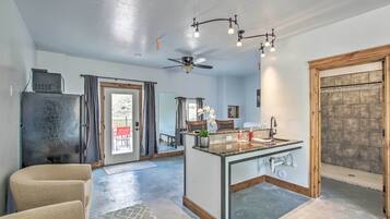 Apartment (0 Bedroom) | Interior