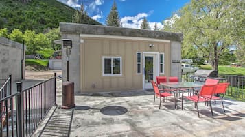 Apartment (0 Bedroom) | Interior