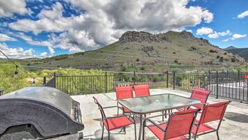 Apartment (0 Bedroom) | Outdoor dining