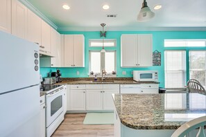 Interior - Calm Coastal Haven w/ 2 Balconies Near Beach (Carolina Beach)