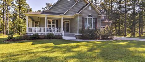 House (3 Bedrooms) | Front of property