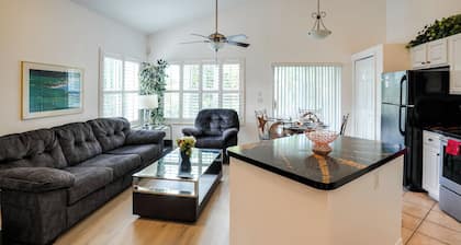 Sunny Port St Lucie Condo: Golf, Swim & Unwind!