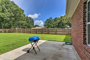 House (2 Bedrooms) | Interior - 'the Royal Retreat' ~ 10 Mi to Local Beaches! (Pensacola)