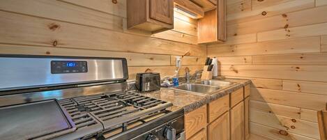 House (2 Bedrooms) | Interior