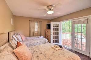 House (3 Bedrooms) | Interior - Rustic Red Cabin w/ Deck in Maggie Valley Club! (Maggie Valley)
