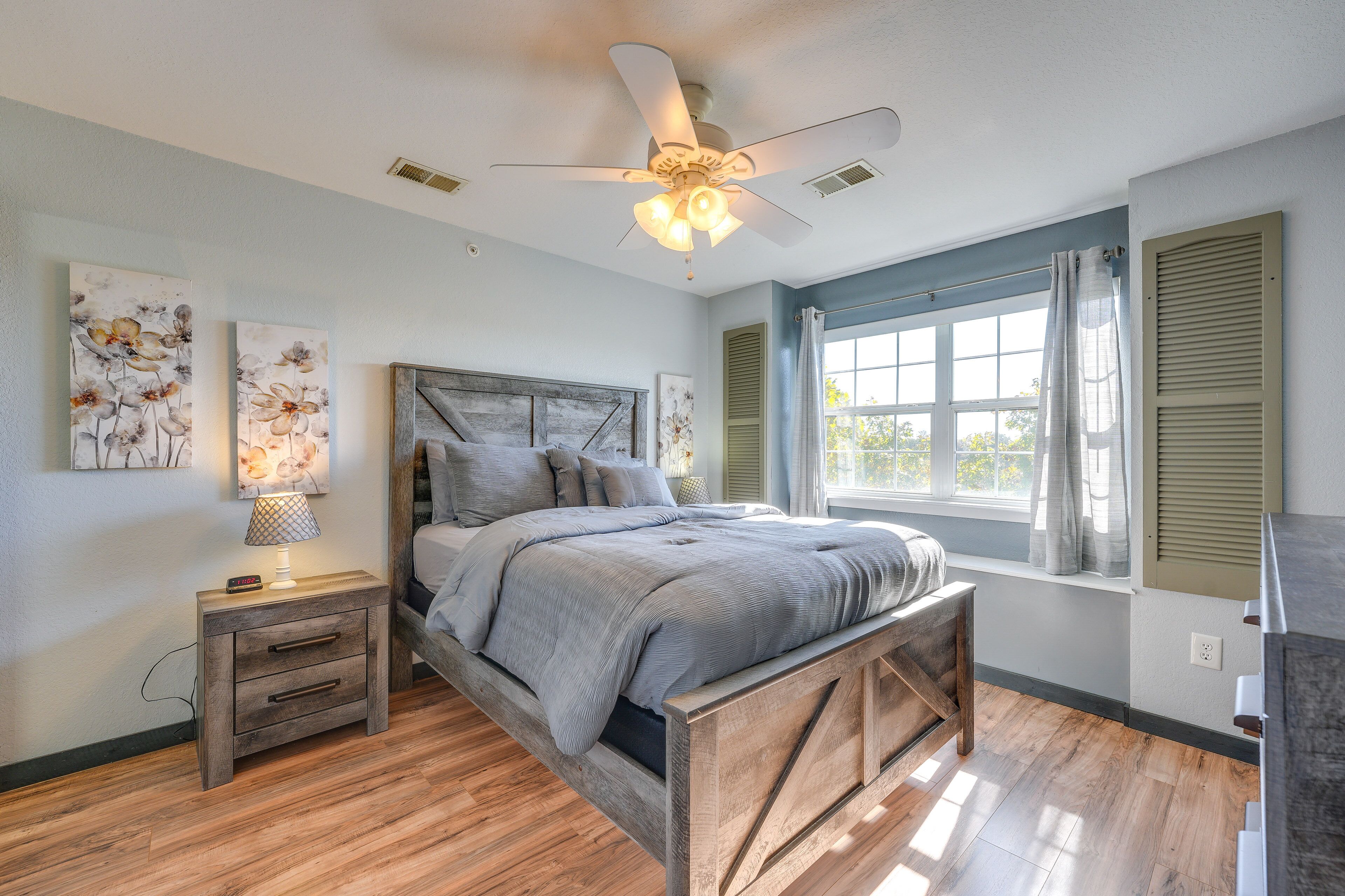 Vibrant Holiday Hills Resort Condo w/ Balcony