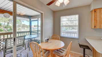 House (2 Bedrooms) | Bahagian dalam