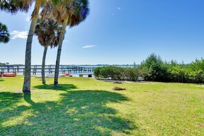 Interior - Coastal Oasis w/ Shared Pool, 2 Mi to Beach! (Englewood)