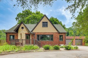 House (4 Bedrooms) | Front of property