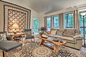 Interior - Riverfront Martindale House w/ 2 Covered Decks (Martindale)