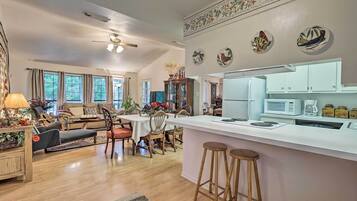 Casa (2 Bedrooms) | Interior