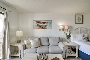 Apartment (0 Bedroom) | Interior